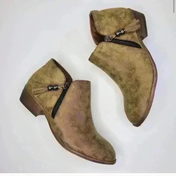 Western Ankle Booties - Picture 3 of 8